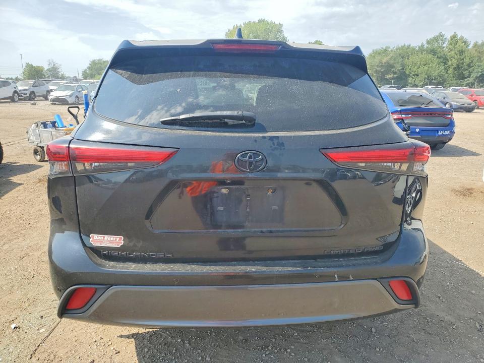Продажа на аукционе авто 2021 Toyota Highlander, vin: 5TDDZRBH0MS535704, номер лота: 67254036