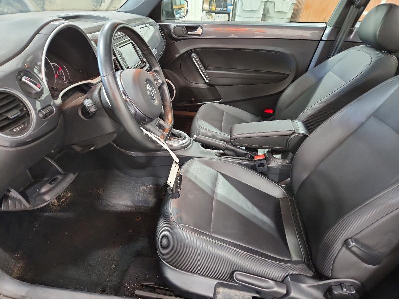70525786 :رقم المزاد ، 3VWJ17AT6FM619725 vin ، 2015 Volkswagen Beetle مزاد بيع