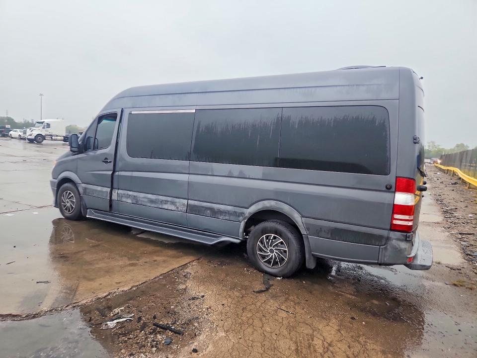 67821936 :رقم المزاد ، WDWPE8AC095420376 vin ، 2009 Mercedes-benz Sprinter مزاد بيع