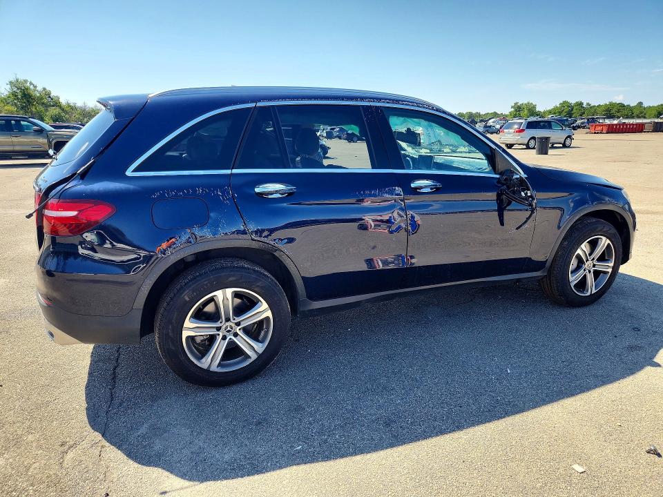 67218546 :رقم المزاد ، WDC0G4KB2JF428324 vin ، 2018 Mercedes-benz Glc مزاد بيع