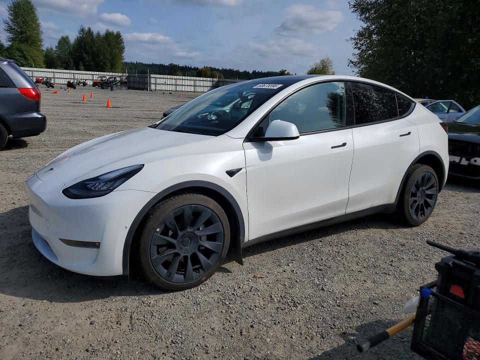 Продажа на аукционе авто 2022 Tesla Model Y, vin: 7SAYGDEE8NF320477, номер лота: 68675596