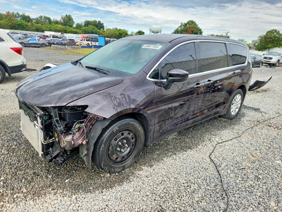 2018 Chrysler Pacifica მანქანა იყიდება აუქციონზე, vin: 2C4RC1AG0JR120940, აუქციონის ნომერი: 69681956