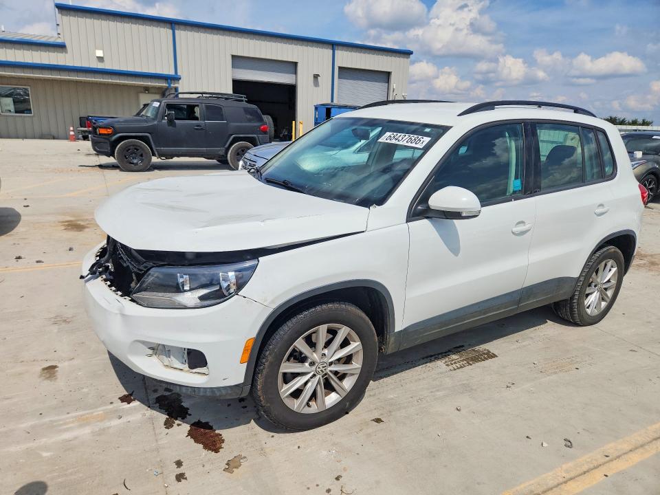 68437686 :رقم المزاد ، WVGAV7AX3JK005785 vin ، 2018 Volkswagen Tiguan Limited مزاد بيع