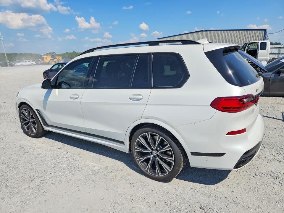 67640526 :رقم المزاد ، 5UXCX6C0XN9M42616 vin ، 2022 Bmw X7 مزاد بيع
