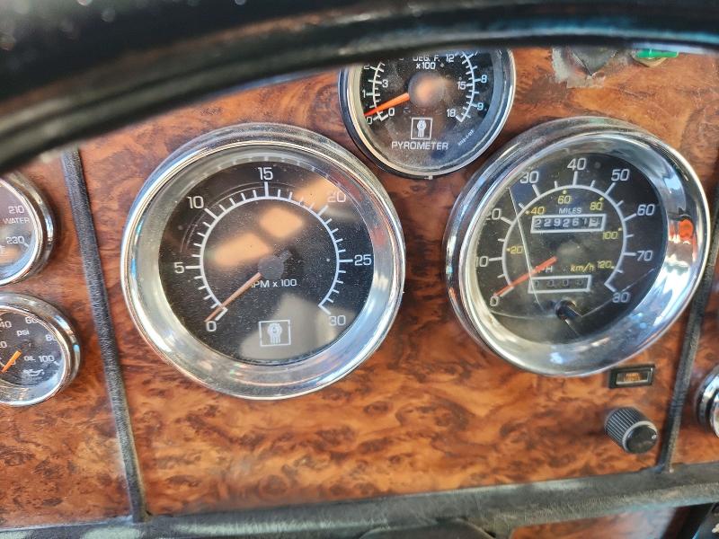 Продаж на аукціоні авто 1999 Kenworth Construction, vin: 1XKWD69X1XJ829914, номер лоту: 67321566