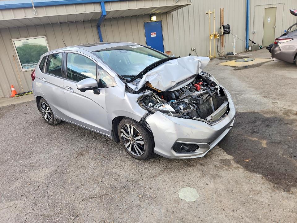 68547416 :رقم المزاد ، 3HGGK5H89JM721353 vin ، 2018 Honda Fit مزاد بيع