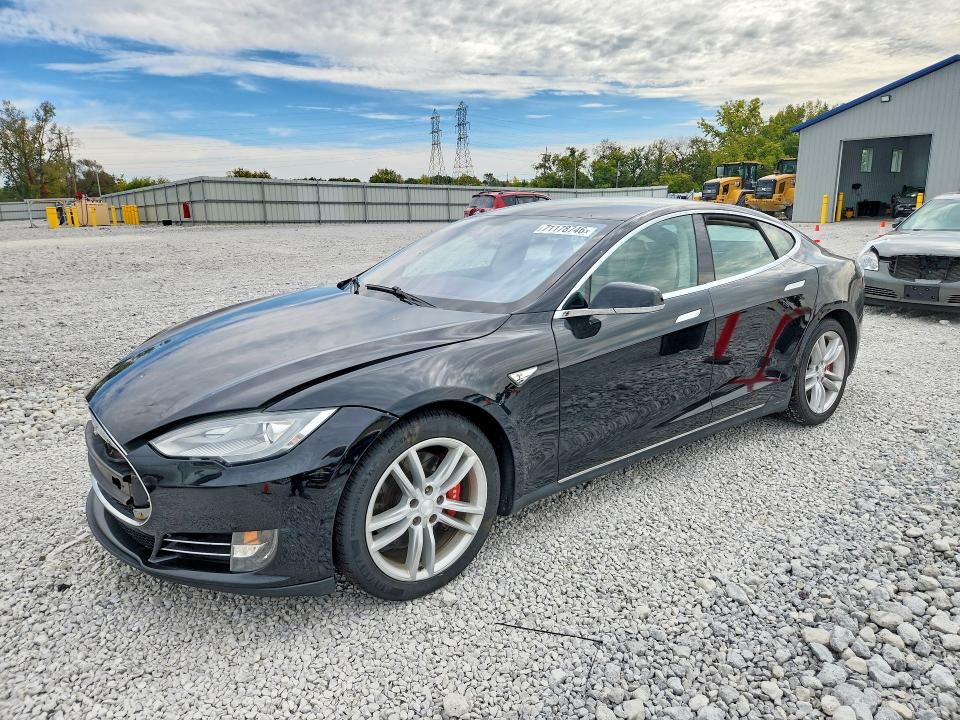 Продажа на аукционе авто 2013 Tesla Model S, vin: 5YJSA1CN2DFP14741, номер лота: 71178746