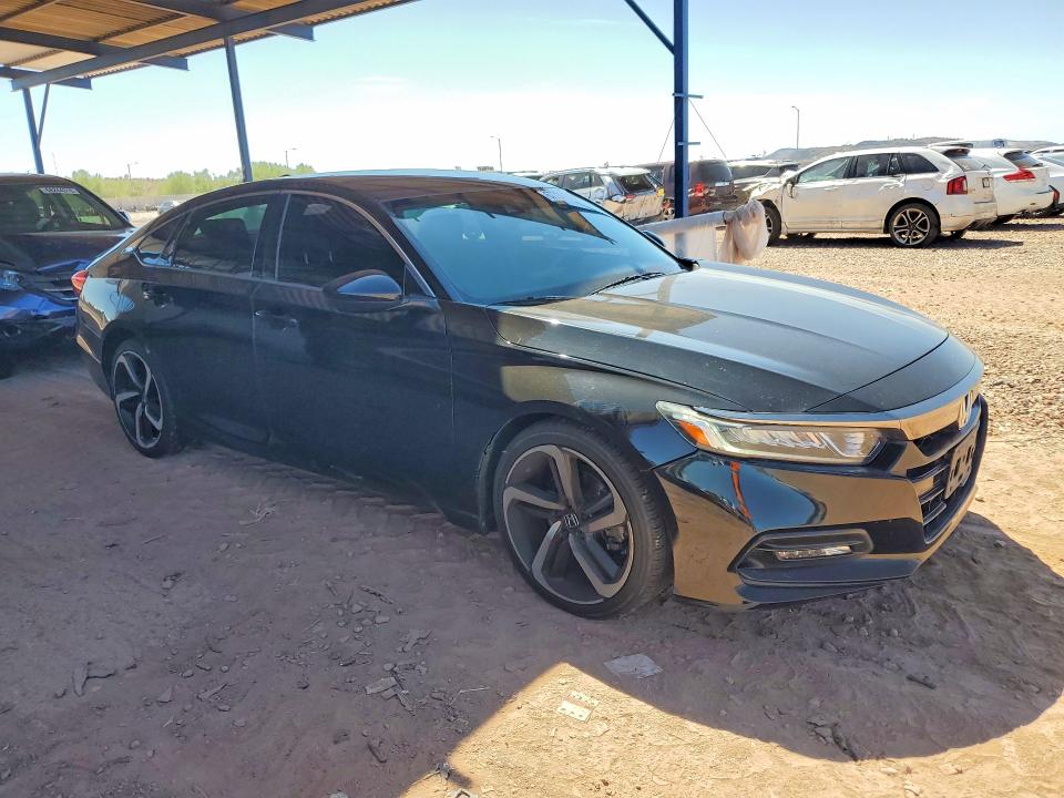 2018 Honda Accord მანქანა იყიდება აუქციონზე, vin: 1HGCV1F32JA150341, აუქციონის ნომერი: 67731196