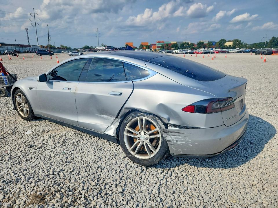 2014 Tesla Model S მანქანა იყიდება აუქციონზე, vin: 5YJSA1H12EFP61016, აუქციონის ნომერი: 67422006