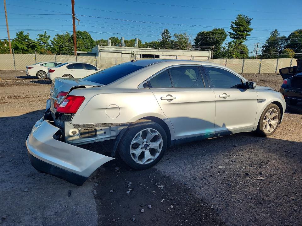 2012 Ford Taurus მანქანა იყიდება აუქციონზე, vin: 1FAHP2HW9CG141752, აუქციონის ნომერი: 68631916