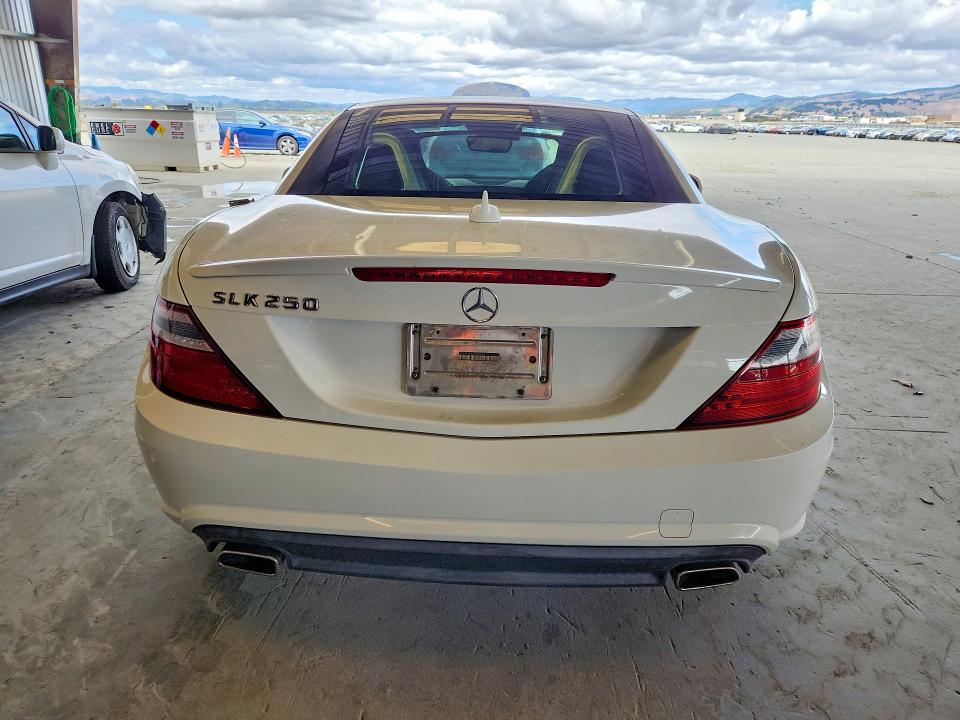 Aukcja sprzedaży 2014 Mercedes-benz Slk, vin: WDDPK4HA3EF090347, numer aukcji: 67351236