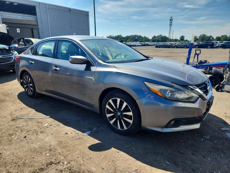 Продаж на аукціоні авто 2018 Nissan Altima, vin: 1N4AL3APXJC250280, номер лоту: 68222856