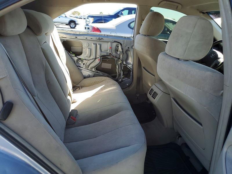 68867076 :رقم المزاد ، 4T1BB3EKXBU126548 vin ، 2011 Toyota Camry مزاد بيع