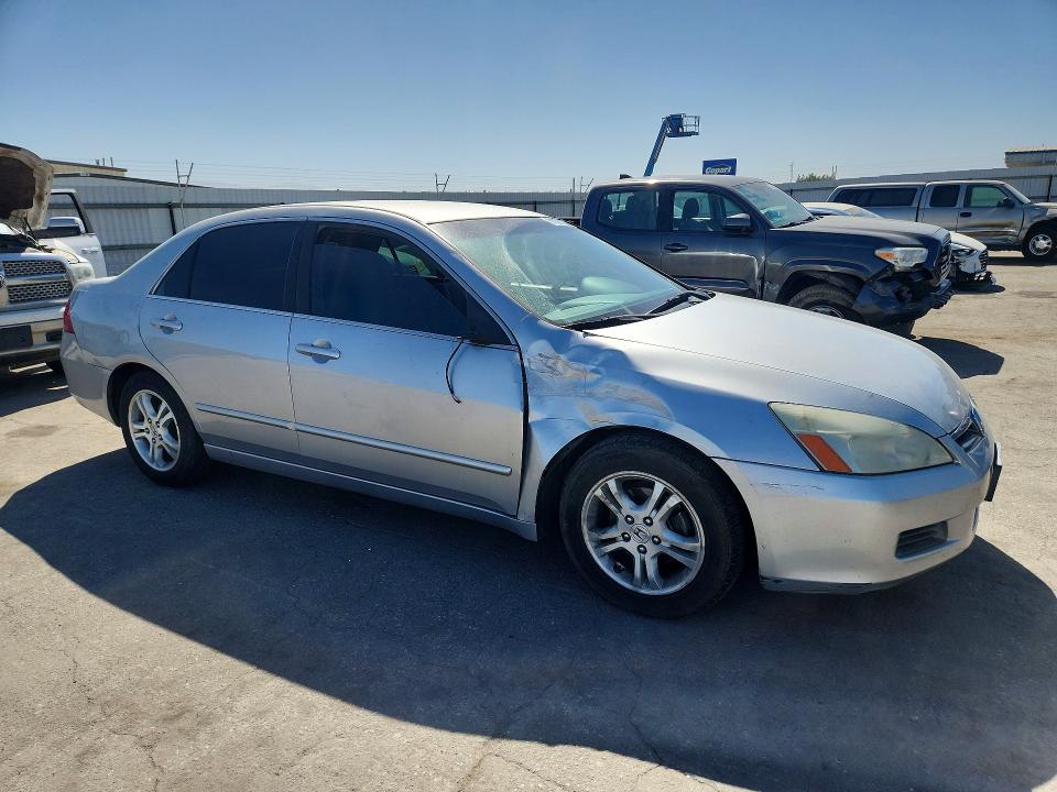 Продажа на аукционе авто 2007 Honda Accord, vin: JHMCM56307C005576, номер лота: 71087306