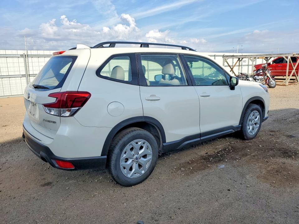 68880546 :رقم المزاد ، JF2SKACC6PH418803 vin ، 2023 Subaru Forester مزاد بيع