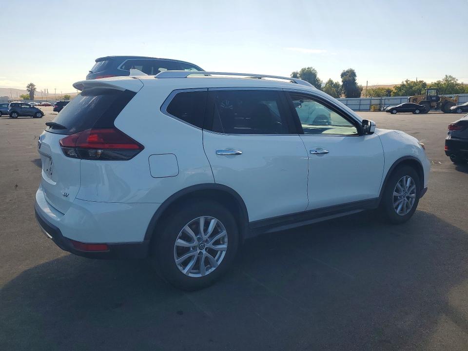 Продаж на аукціоні авто 2017 Nissan Rogue, vin: KNMAT2MT5HP527031, номер лоту: 68416436