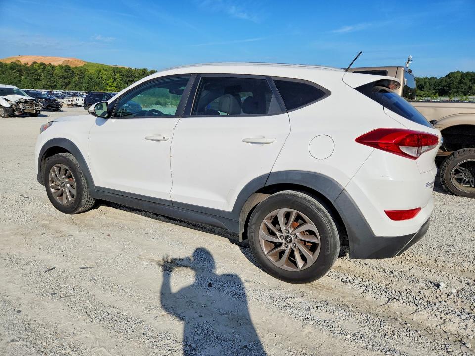 2016 Hyundai Tucson მანქანა იყიდება აუქციონზე, vin: KM8J3CA24GU138927, აუქციონის ნომერი: 68719206