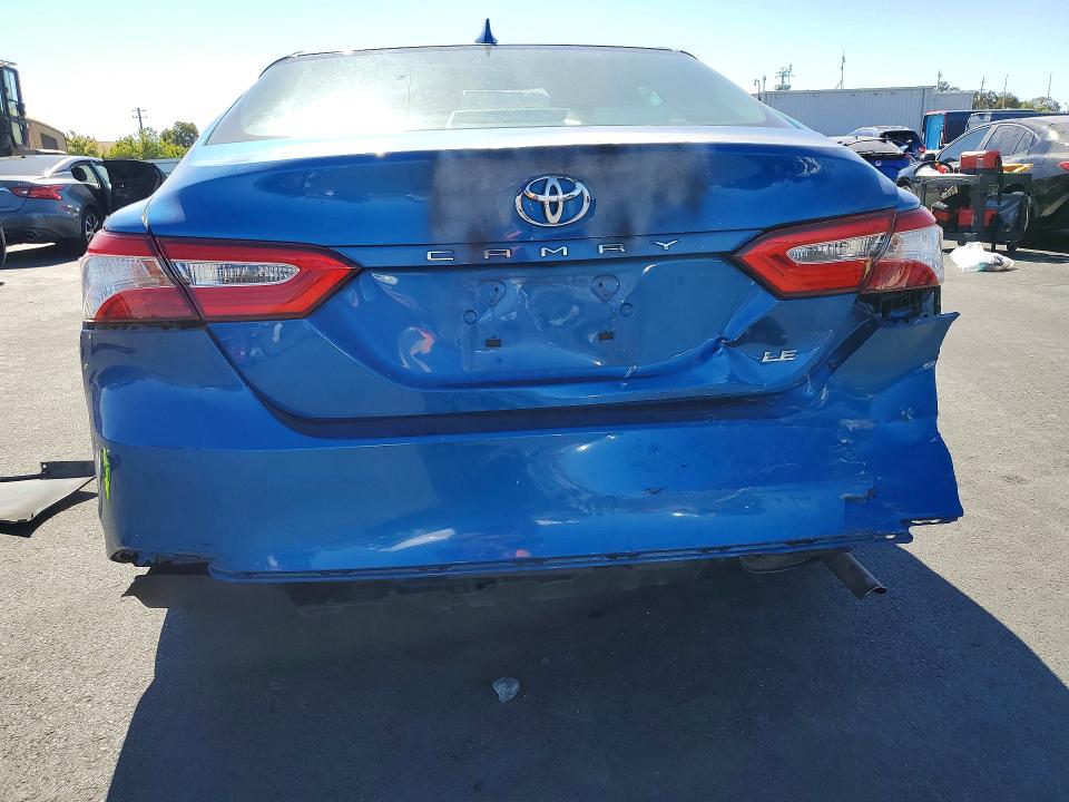 2020 Toyota Camry მანქანა იყიდება აუქციონზე, vin: 4T1C11AK8LU309207, აუქციონის ნომერი: 70958126