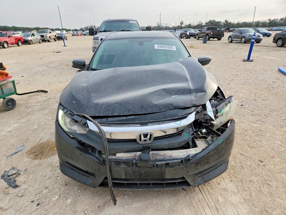 69882886 :رقم المزاد ، 2HGFC2F73JH547506 vin ، 2018 Honda Civic مزاد بيع