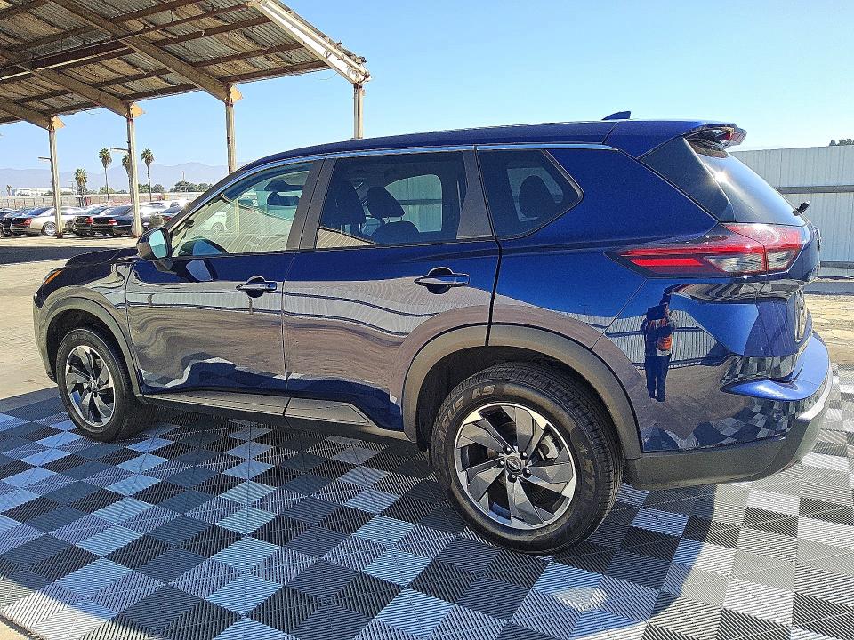 70358606 :رقم المزاد ، 5N1BT3BA8SC802459 vin ، 2025 Nissan Rogue مزاد بيع