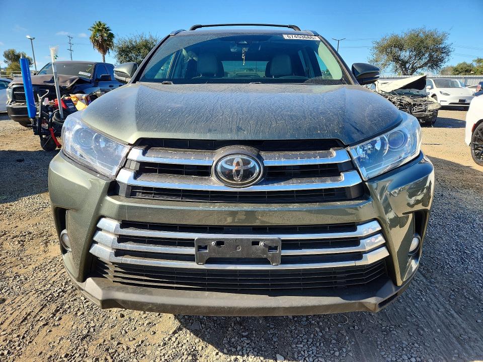Продажа на аукционе авто 2017 Toyota Highlander, vin: 5TDDZRFH6HS400856, номер лота: 67453686