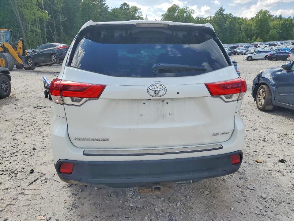 Продаж на аукціоні авто 2017 Toyota Highlander, vin: 5TDJZRFHXHS395440, номер лоту: 68214786