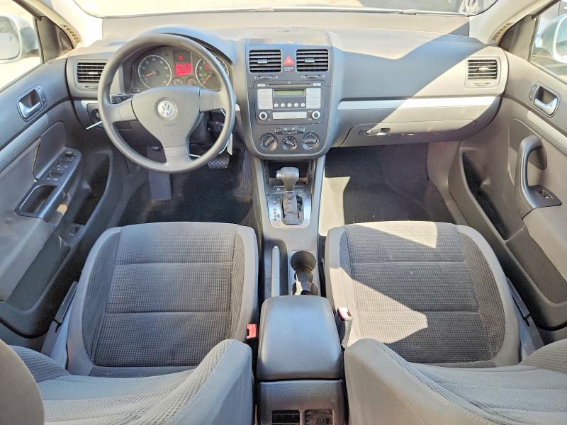 69901646 :رقم المزاد ، 3VWKZ71K29M271981 vin ، 2009 Volkswagen Jetta مزاد بيع