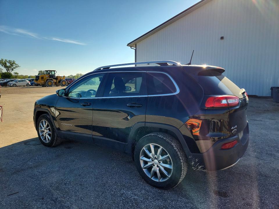 68423576 :رقم المزاد ، 1C4PJMDB3JD522596 vin ، 2018 Jeep Cherokee مزاد بيع