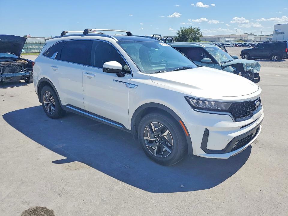 68197306 :رقم المزاد ، KNDRH4LG8M5045616         vin ، 2021 Kia Sorento مزاد بيع