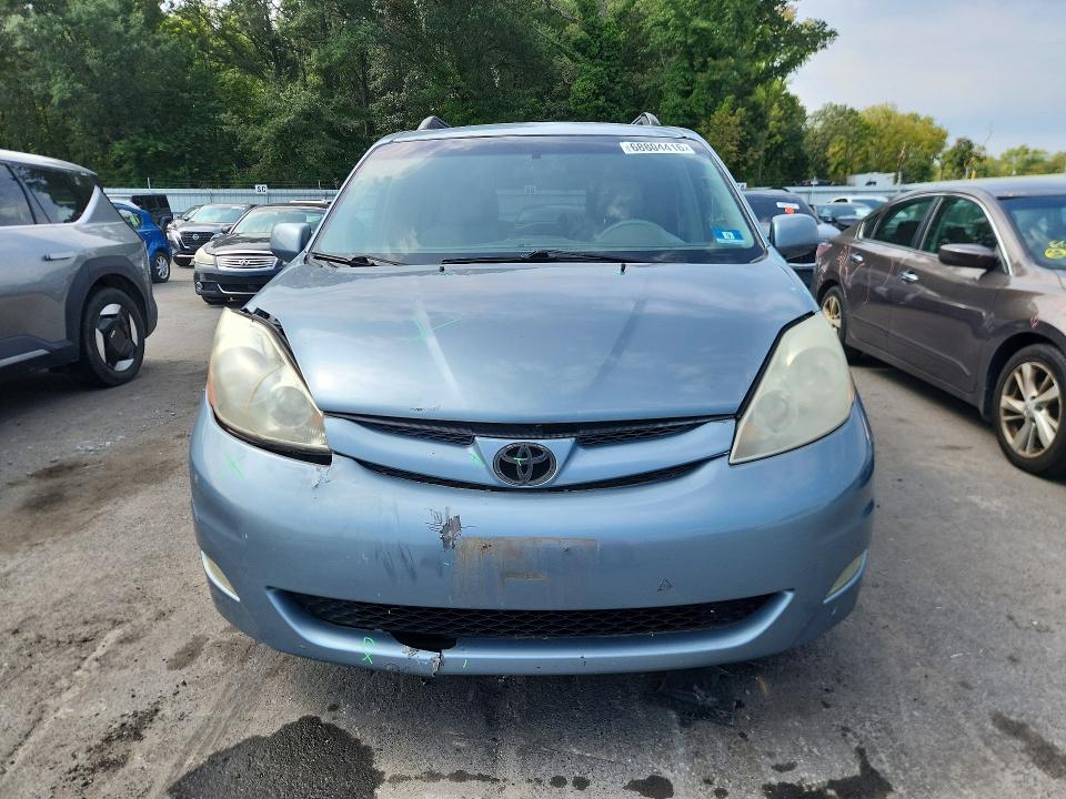 Продажа на аукционе авто 2008 Toyota Sienna, vin: 5TDZK22C18S219496, номер лота: 68804416
