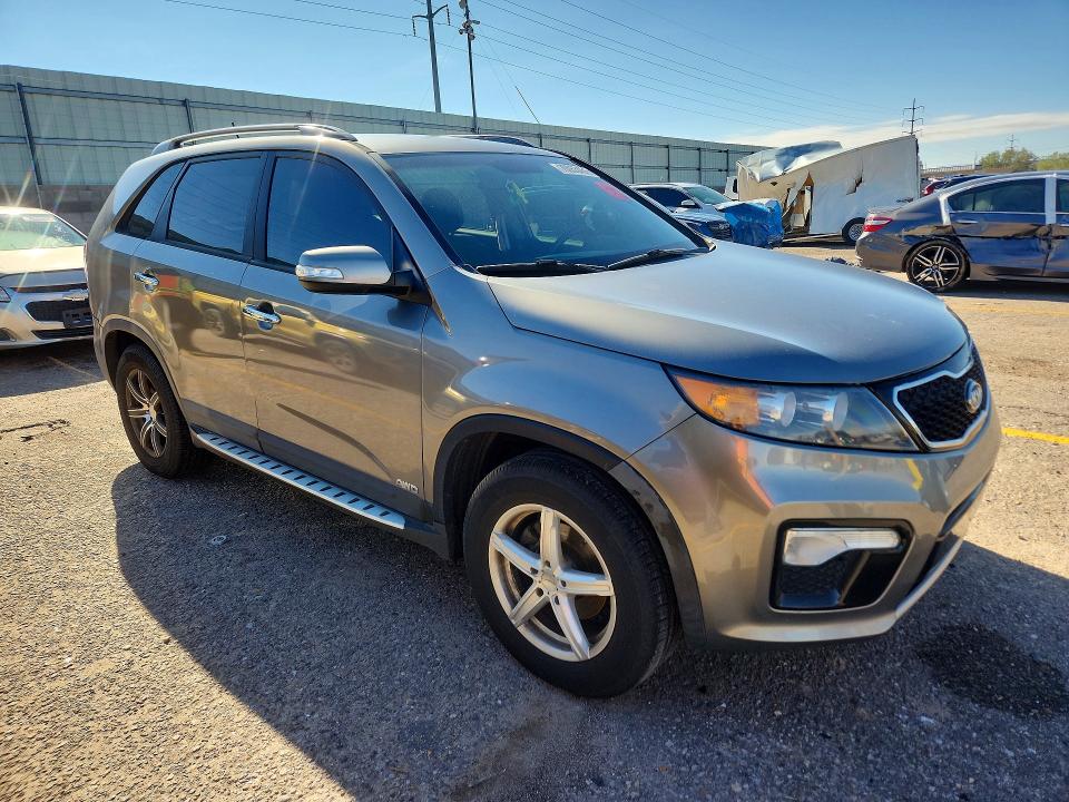 70053466 :رقم المزاد ، 5XYKTDA21CG279819 vin ، 2012 Kia Sorento مزاد بيع