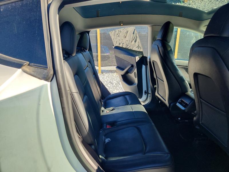 67876816 :رقم المزاد ، 5YJYGDEE7MF106267 vin ، 2021 Tesla Model Y مزاد بيع