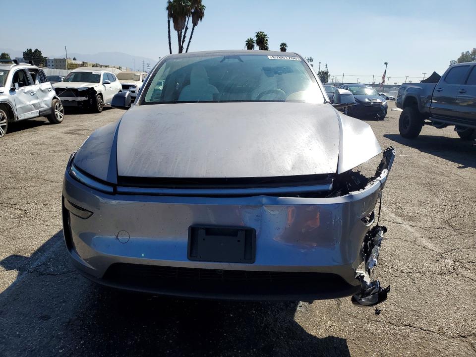 2026 Tesla Model Y მანქანა იყიდება აუქციონზე, vin: 7SAYGDEE9TF336586, აუქციონის ნომერი: 67861766