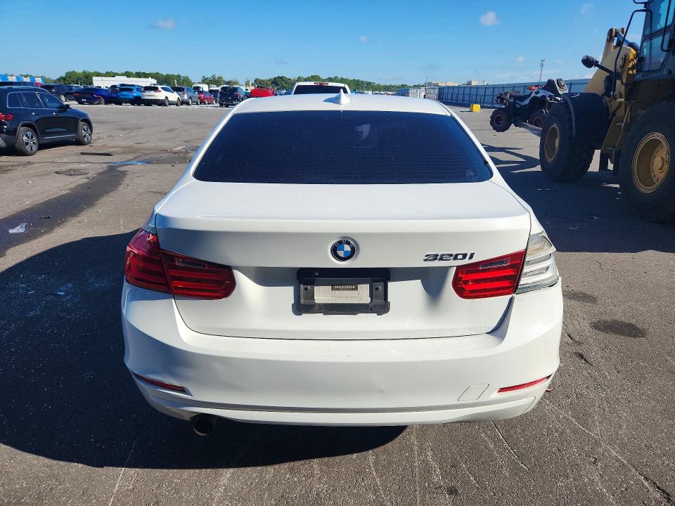 Aukcja sprzedaży 2014 Bmw 320, vin: WBA3B1C51EK133637, numer aukcji: 70024566