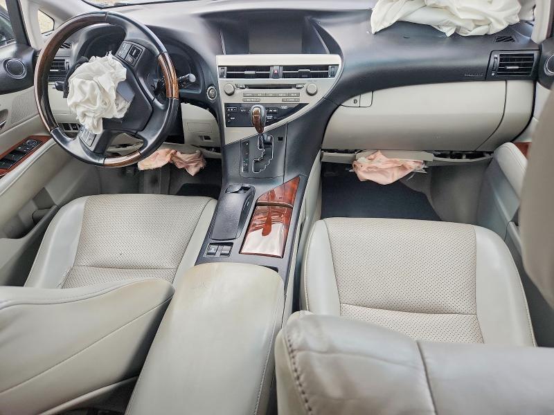 68373426 :رقم المزاد ، 2T2ZK1BA0AC023147 vin ، 2010 Lexus Rx مزاد بيع