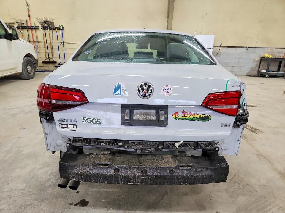 70247206 :رقم المزاد ، 3VW2B7AJ3HM298892 vin ، 2017 Volkswagen Jetta مزاد بيع