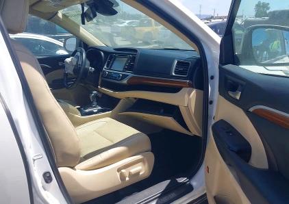 Продажа на аукционе авто 2019 Toyota Highlander Hybrid, vin: 5TDDGRFH0KS059077, номер лота: 71279336