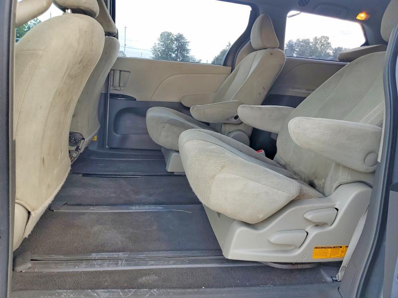 2011 Toyota Sienna მანქანა იყიდება აუქციონზე, vin: 5TDZK3DC1BS013962, აუქციონის ნომერი: 69901746