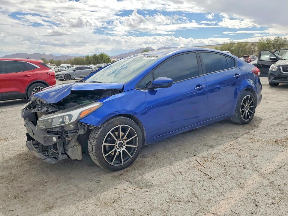2017 Kia Forte მანქანა იყიდება აუქციონზე, vin: 3KPFL4A70HE096347, აუქციონის ნომერი: 69809176