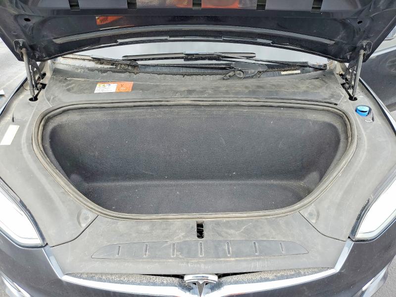 Продажа на аукционе авто 2016 Tesla Model X, vin: 5YJXCAE24GF017840, номер лота: 67245376