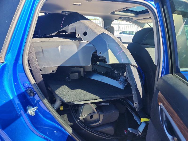 69194166 :رقم المزاد ، 7FARW2H52ME005312 vin ، 2021 Honda Cr-v مزاد بيع