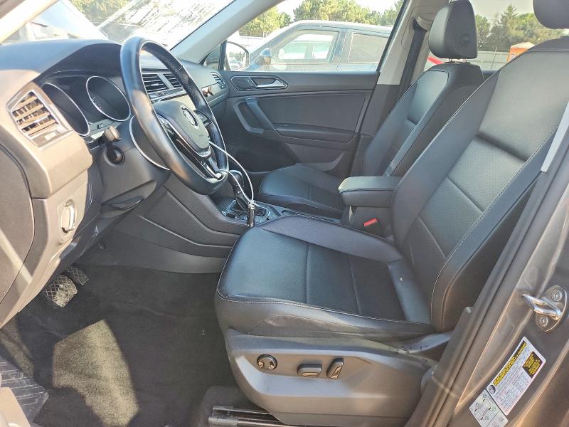 67495466 :رقم المزاد ، 3VV2B7AX9JM169957 vin ، 2018 Volkswagen Tiguan مزاد بيع