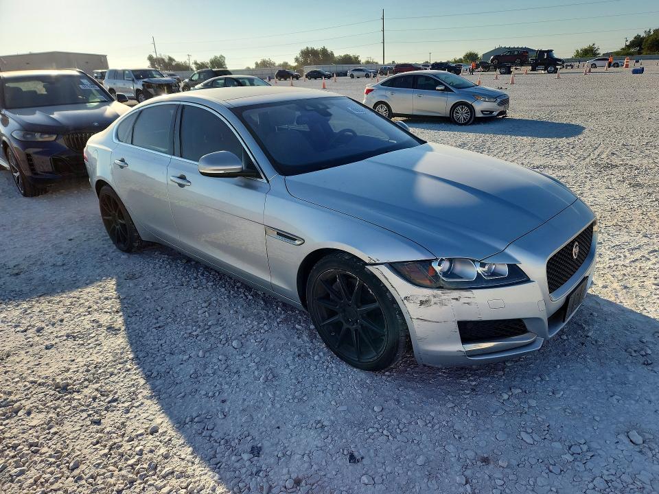 Aukcja sprzedaży 2017 Jaguar Xf, vin: SAJBD4BV3HCY46888, numer aukcji: 69632296