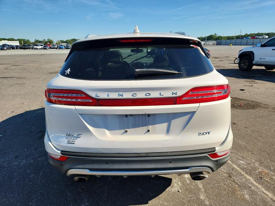 Продажа на аукционе авто 2017 Lincoln Mkc, vin: 5LMCJ3C92HUL27597, номер лота: 70874686