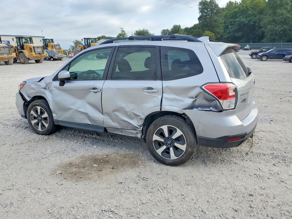 68316136 :رقم المزاد ، JF2SJAEC9HH800972 vin ، 2017 Subaru Forester مزاد بيع