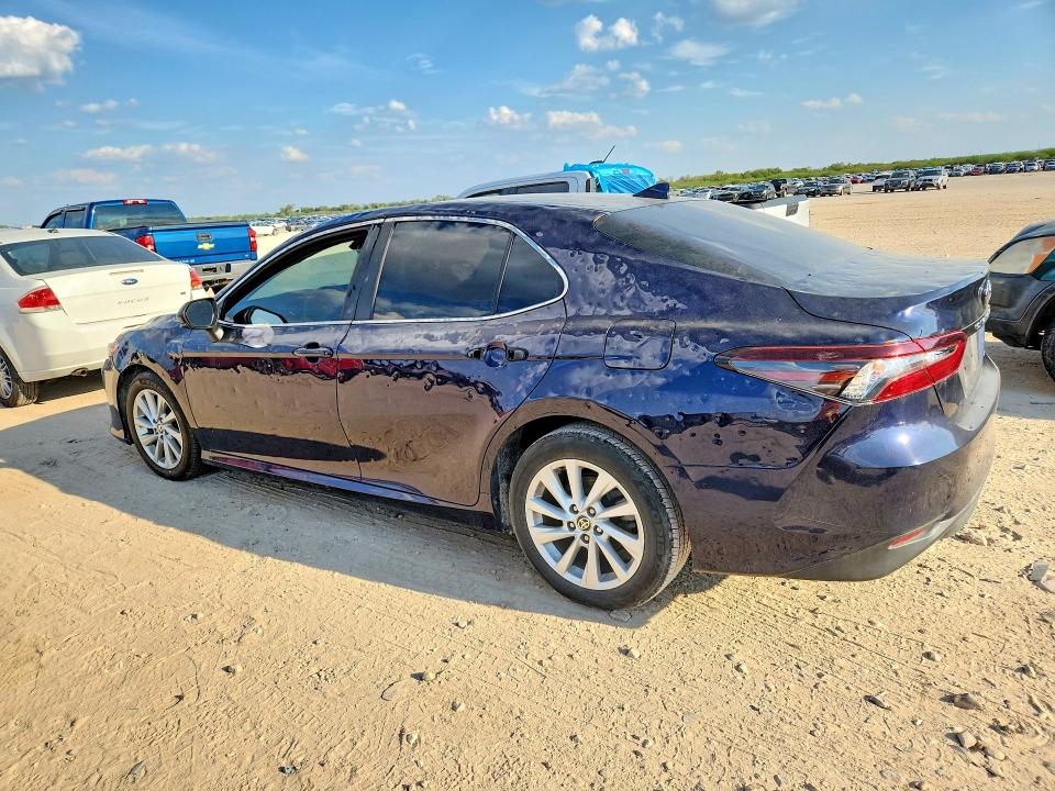 Продажа на аукционе авто 2022 Toyota Camry, vin: 4T1C11AK6NU617463, номер лота: 70680166