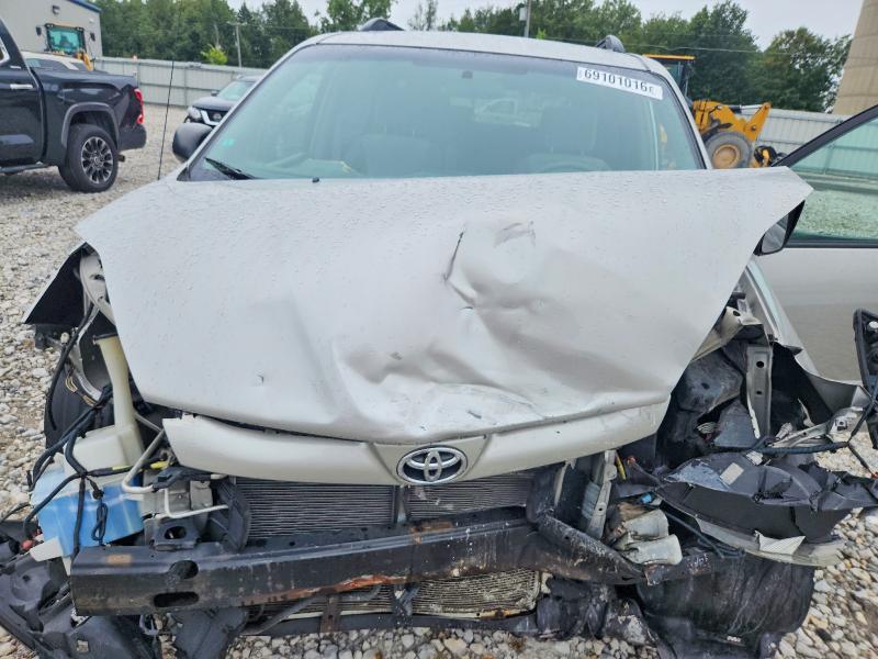 2006 Toyota Sienna მანქანა იყიდება აუქციონზე, vin: 5TDZA23C36S565290, აუქციონის ნომერი: 69101016