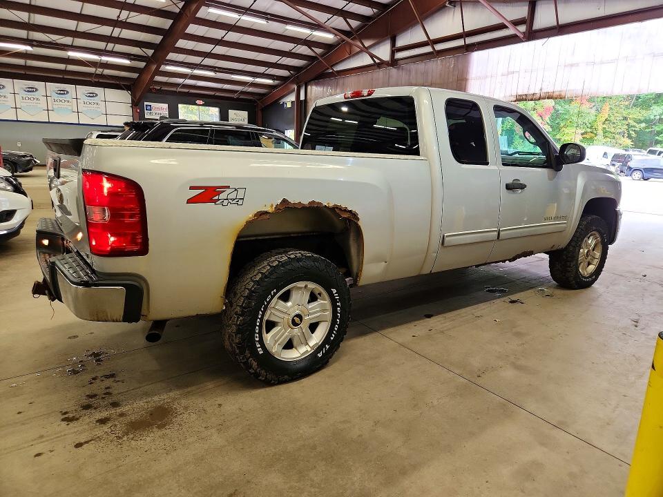 2010 Chevrolet Silverado მანქანა იყიდება აუქციონზე, vin: 1GCSKSE31AZ109324, აუქციონის ნომერი: 70890316