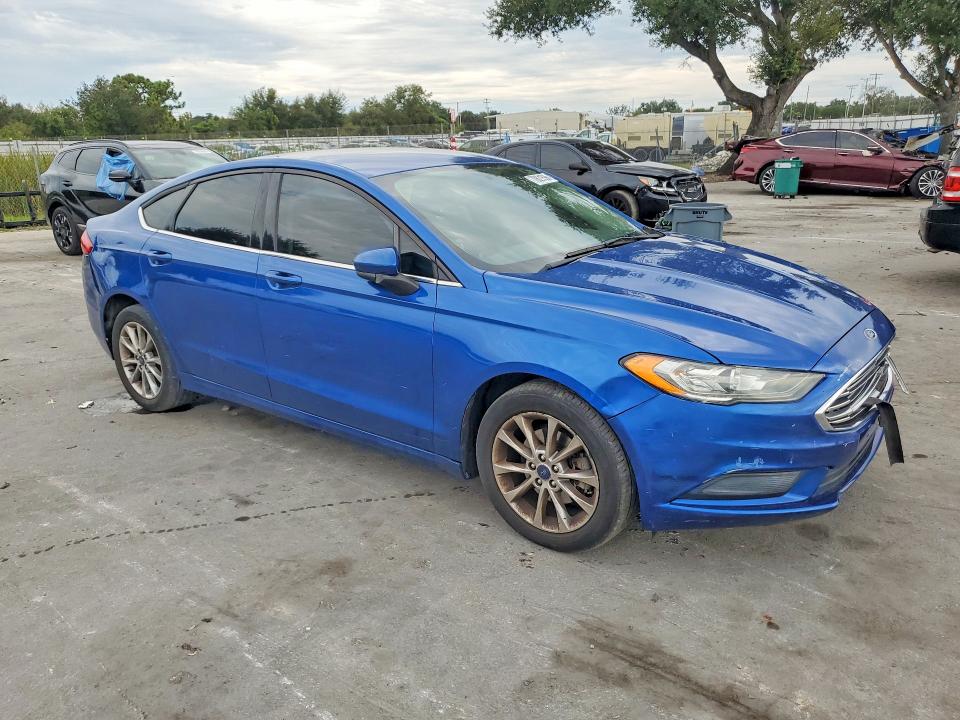 70621596 :رقم المزاد ، 3FA6P0H71HR287423 vin ، 2017 Ford Fusion مزاد بيع