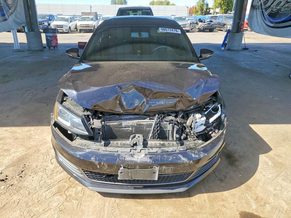 68672476 :رقم المزاد ، 3VW5T7AJ6DM449681 vin ، 2013 Volkswagen Jetta مزاد بيع